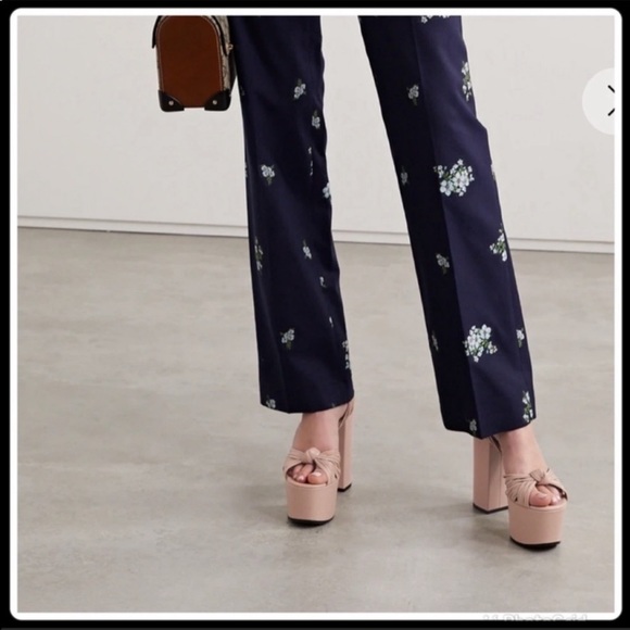 Gucci Crawford Knot Platform Sandals in Skin Rose runs Small - Picture 7 of 7